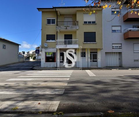 Your future is in our plans! Cozy commercial space with about 100m2, 1 min from the IPB and city center - Bragança. Well located in the S. João de Brito neighborhood, with great access to schools (Polytechnic Institute of Bragança), hospital, shops, ...